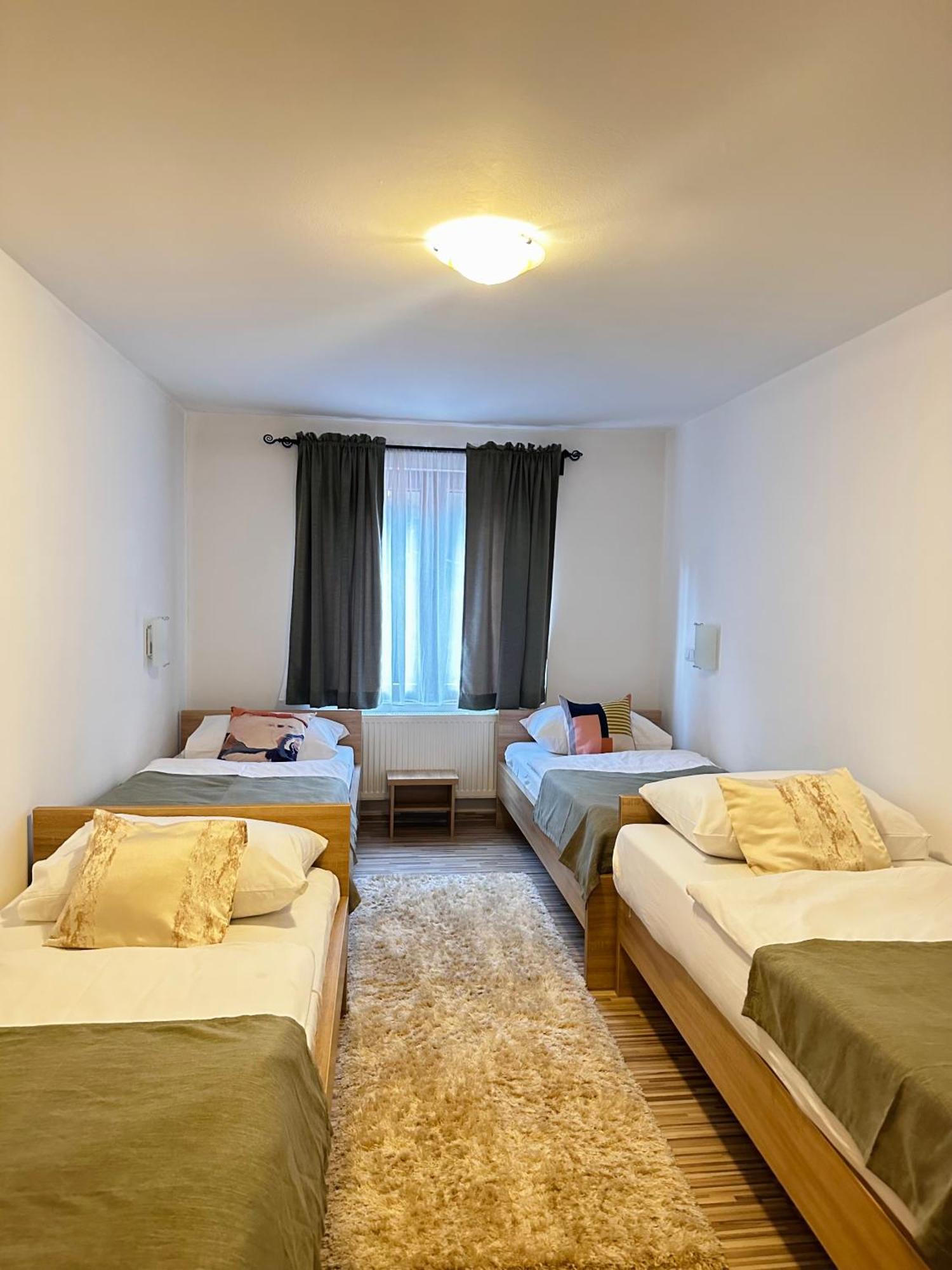 Motel Stovrela Cazin Bagian luar foto